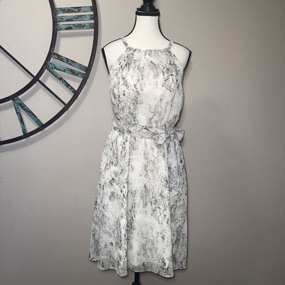 Banana Republic Dresses & Skirts - Banana Republic Dress 4 NWT Snake Print Lined Halter Tie Belt